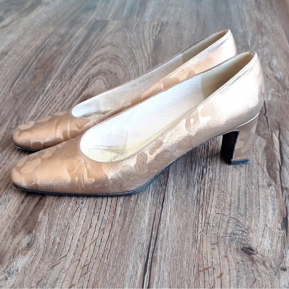 Stuart Weitzman Metallic Bronze Patterned Pumps - image 4